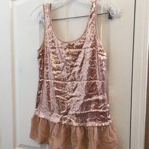 FINAL MARKDOWN Ladies lily white top medium